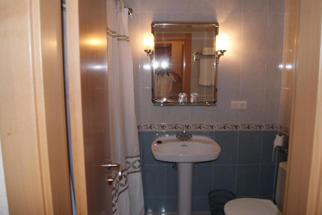 Hotel Alameda Alba De Tormes Chambre photo