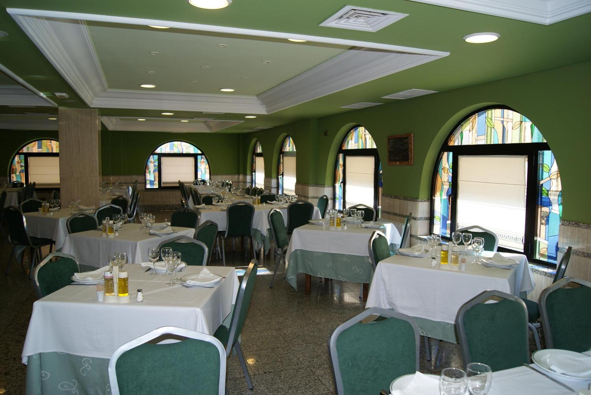 Hotel Alameda Alba De Tormes Extérieur photo