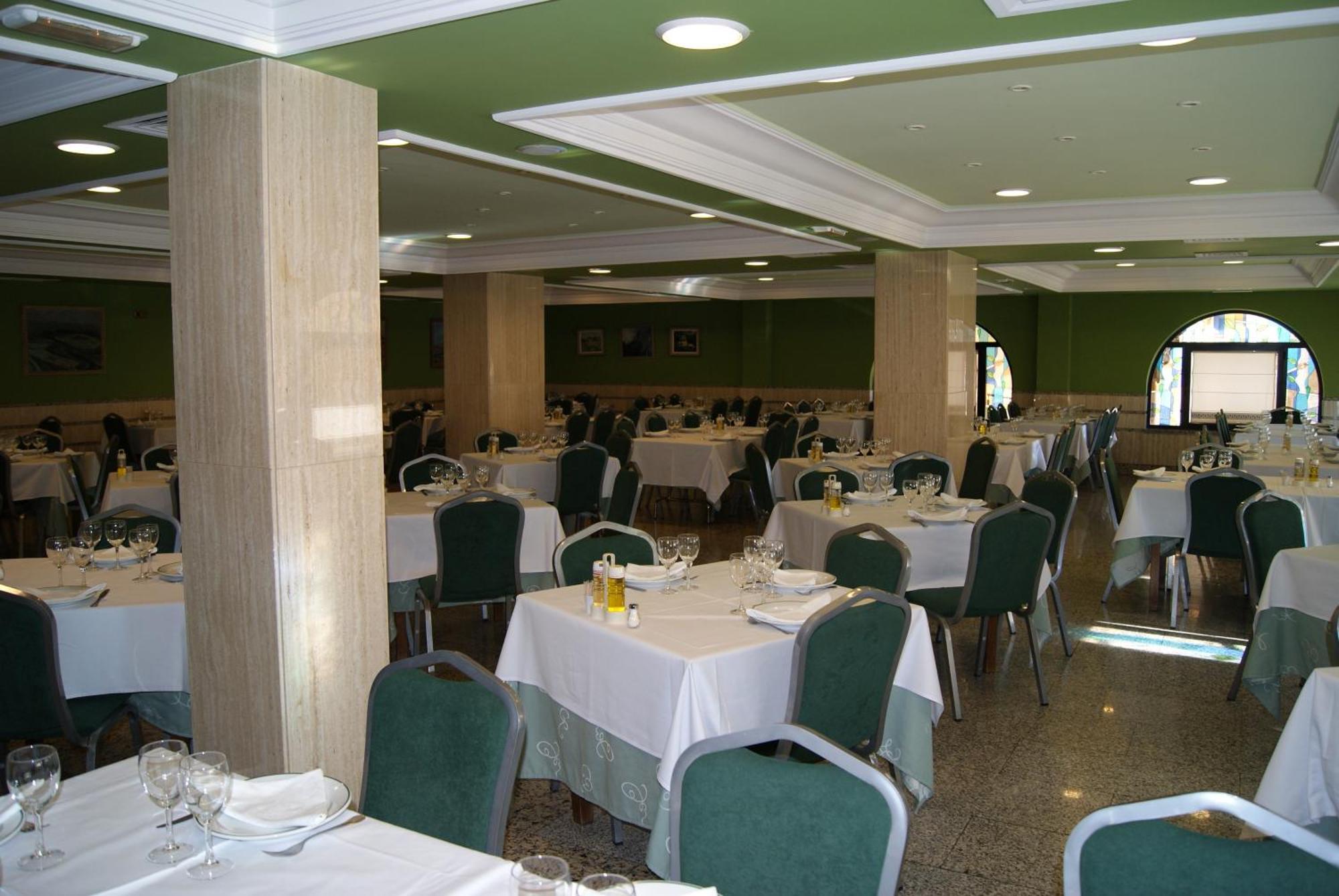 Hotel Alameda Alba De Tormes Extérieur photo