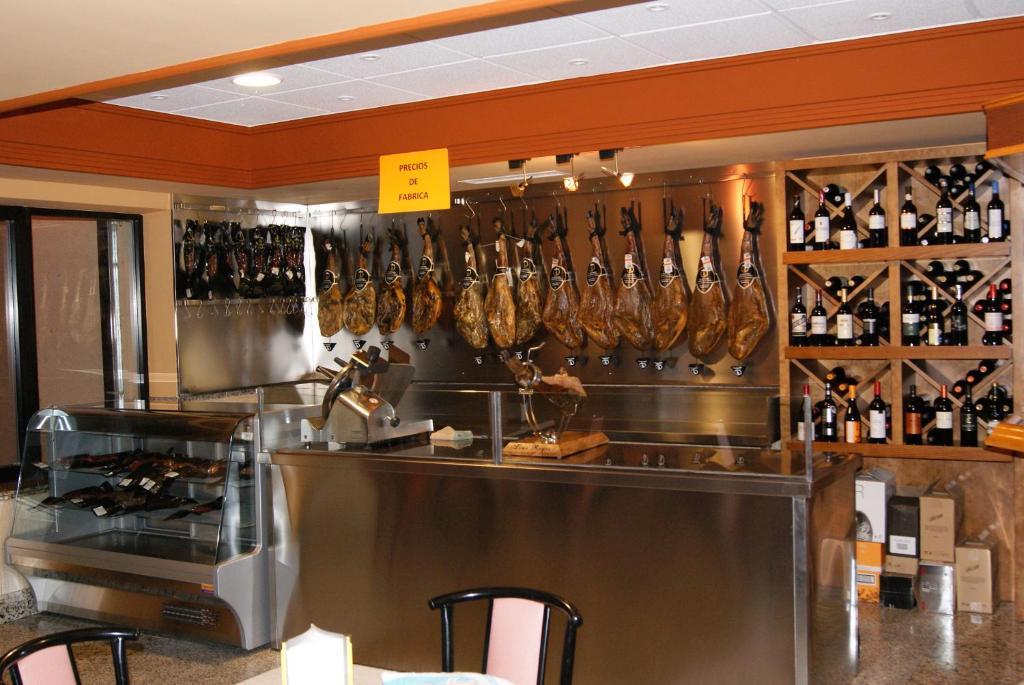 Hotel Alameda Alba De Tormes Extérieur photo
