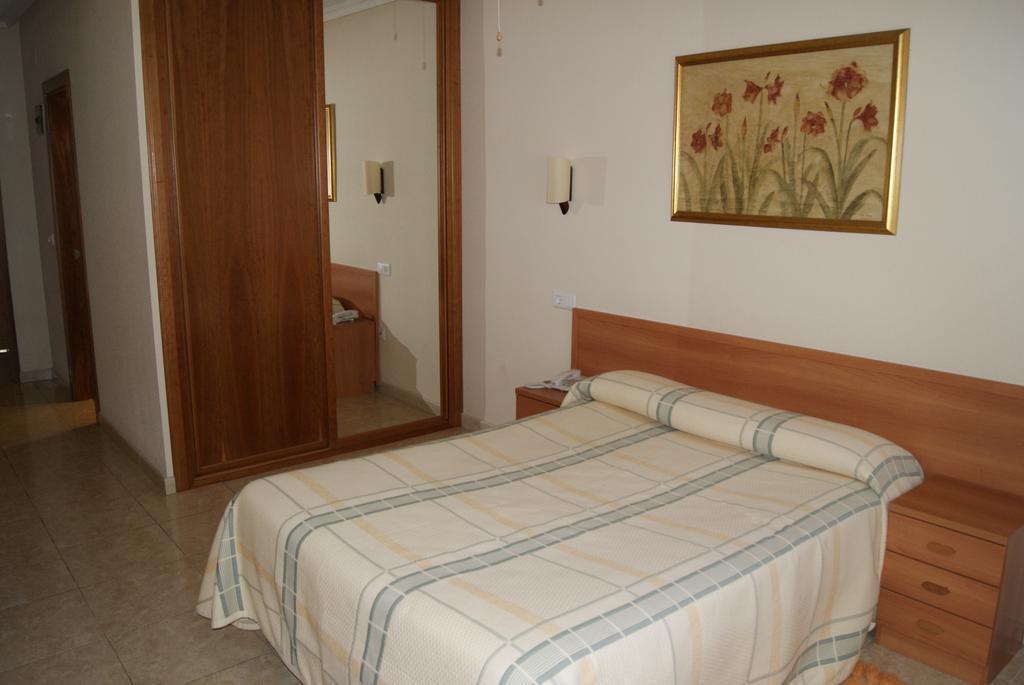 Hotel Alameda Alba De Tormes Extérieur photo