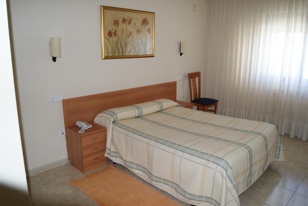 Hotel Alameda Alba De Tormes Extérieur photo