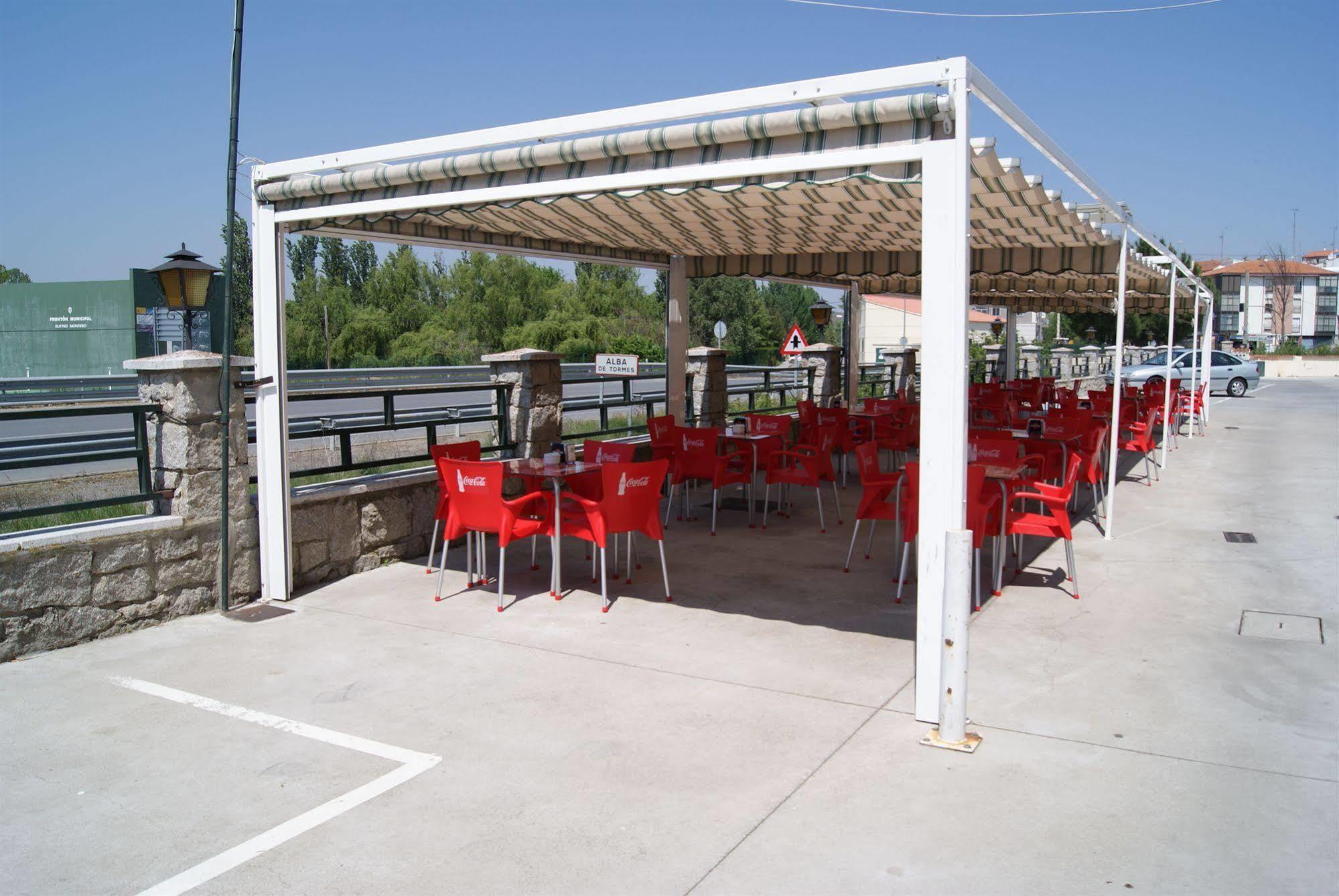 Hotel Alameda Alba De Tormes Extérieur photo